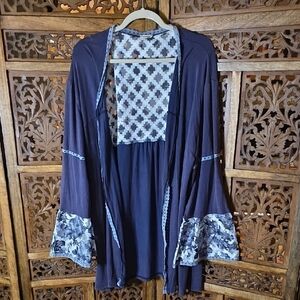 POL Lace Trimmed Garment with Black and White Pattern